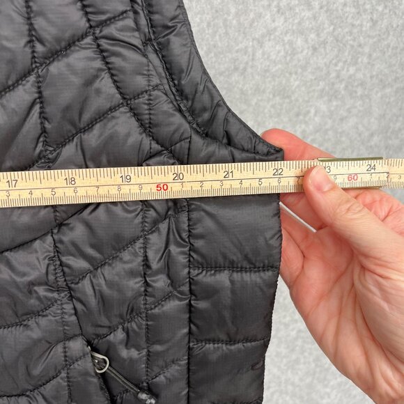 The North Face Mens Thermoball Trekker Vest Size M Black Quilted Puffer FLAW - Picture 16 of 16